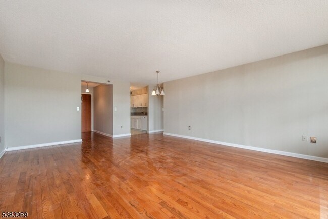 Foto del edificio - 300 Main St