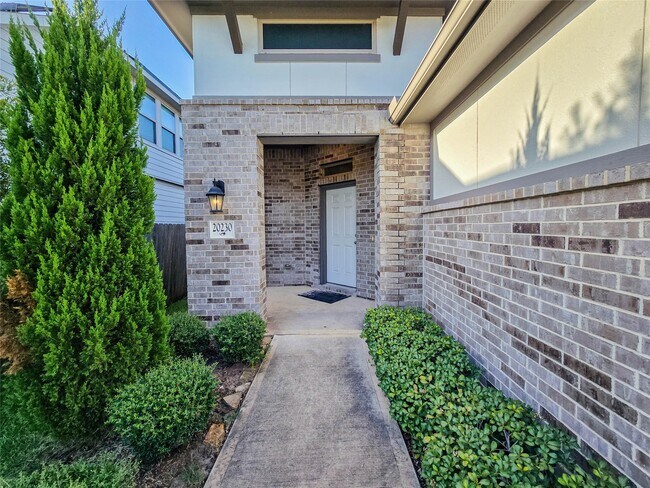 Building Photo - 20230 Rainflower Bay Ln