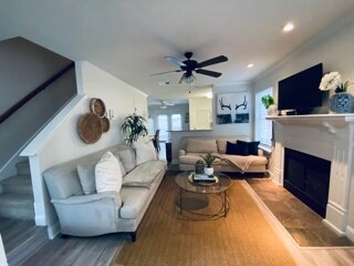 Foto del edificio - 1355 Cassidy Ct