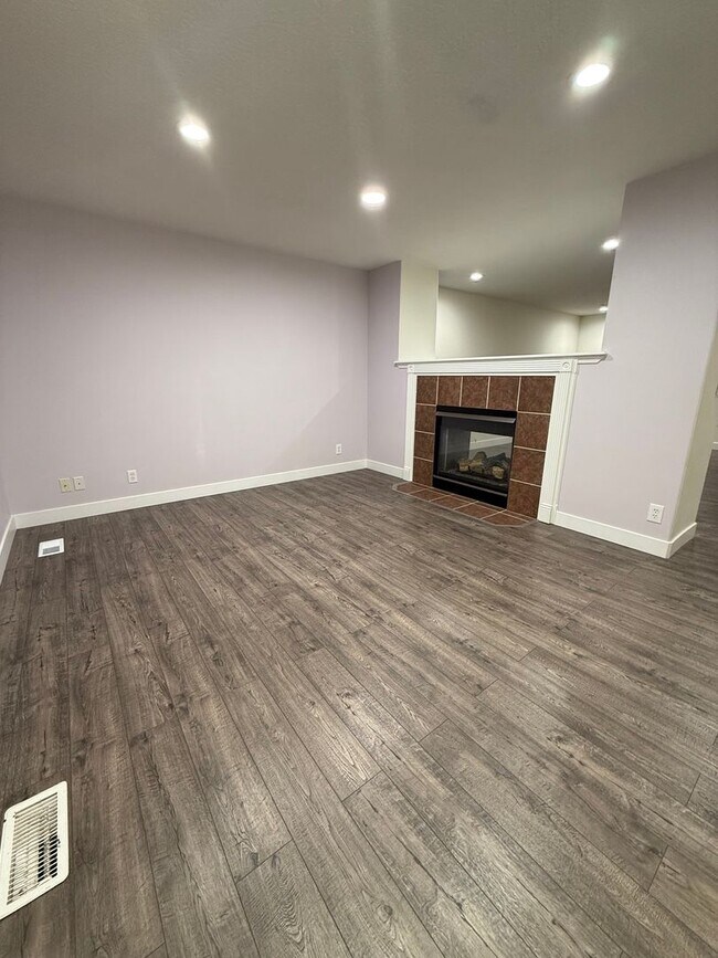 Building Photo - Perfect location in Meridian!