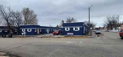 Primary Photo - 20 NE Main St