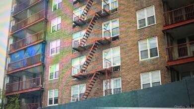 Building Photo - 86-16-86-60 60th Ave