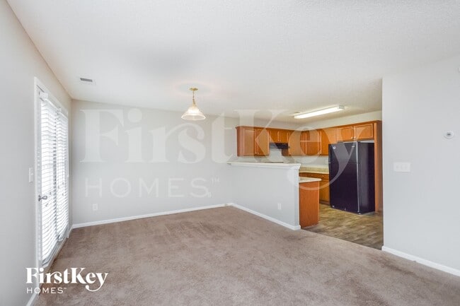 Foto del edificio - 70 Fieldview Ln
