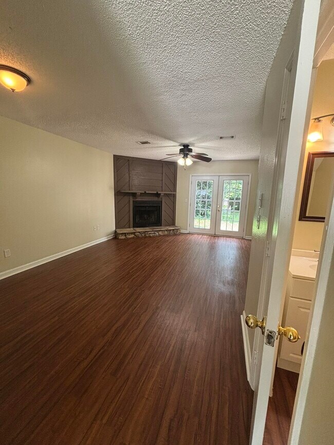 Foto del edificio - 4099 Blind Brook Ct