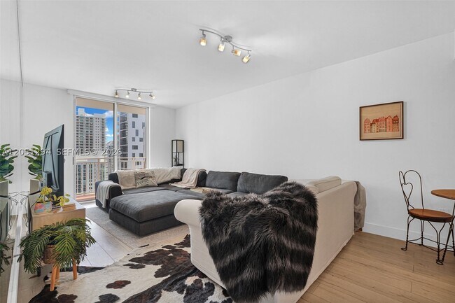 Foto del edificio - 185 SE 14th Terrace