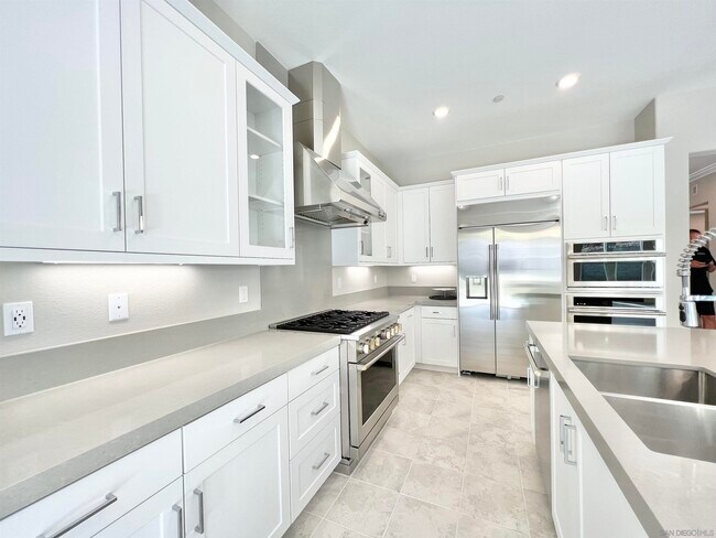 Building Photo - 11034 Mount Blanc Dr