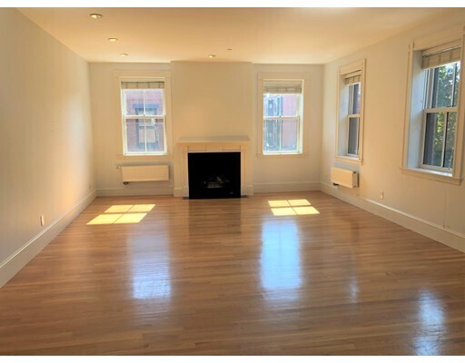 Primary Photo - 39 Clarendon St