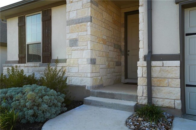 Building Photo - 4004 Promontory Point Trail