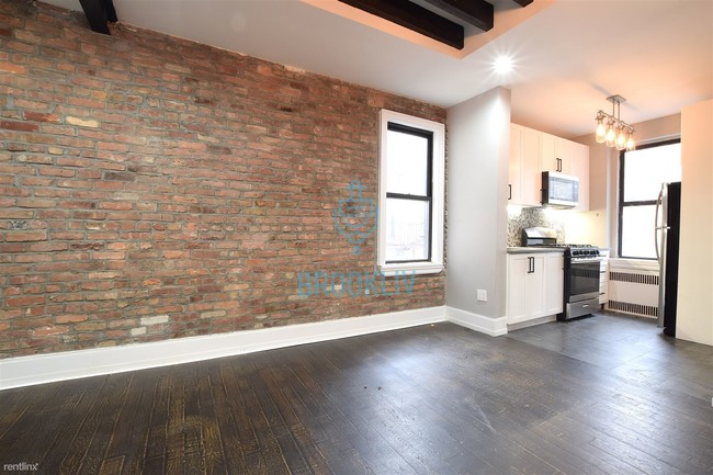 Building Photo - 3 br, 1 bath Apartment - 960 Carroll St C3