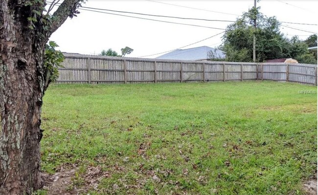 Foto del edificio - 2749 Sweet Springs St
