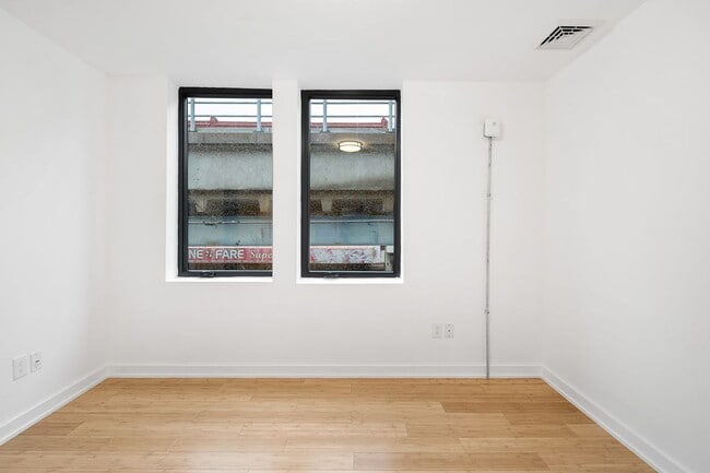 Foto del edificio - Welcome to Emerald Fox Lofts