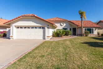 Building Photo - 9138 E Davenport Dr