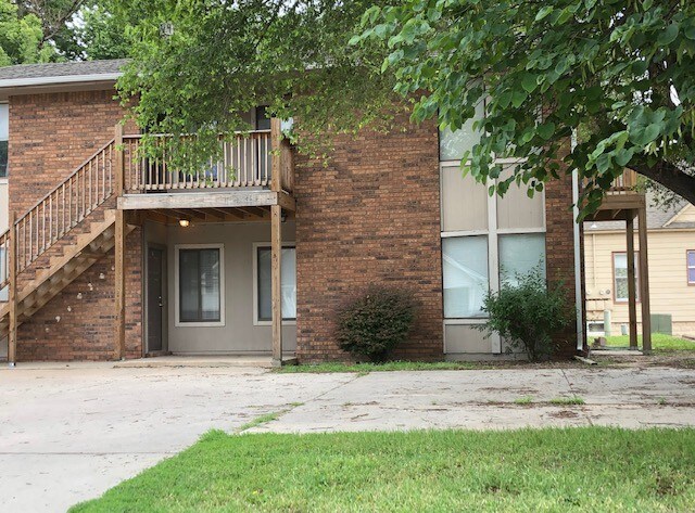 Building Photo - 510 W Zimmerly St