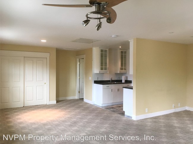 Building Photo - Studio, 1 bath House - 1712 Lawler St. unit B