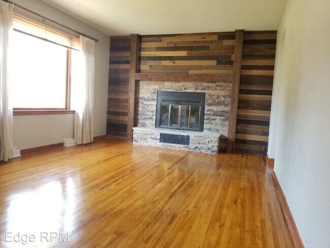 Building Photo - 4 br, 2 bath House - 1012 Downing Ave