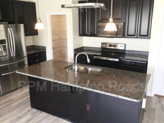 Foto del edificio - 137 Boxwood Ln