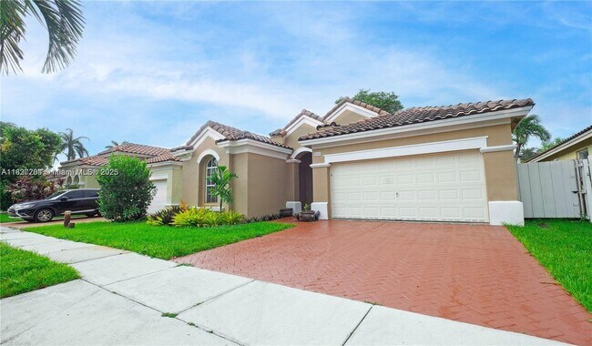 Foto del edificio - 4949 SW 134th Ave