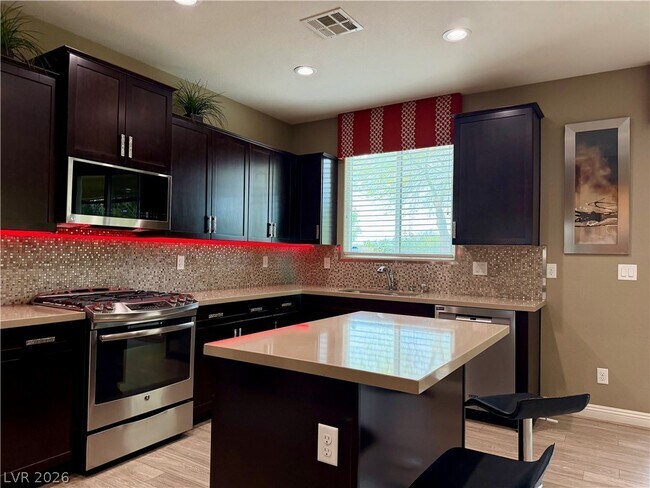 Foto del edificio - 7025 Solana Ridge Dr