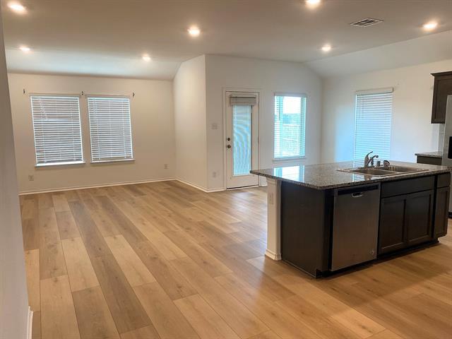 Foto del edificio - 3307 Brookstone Dr