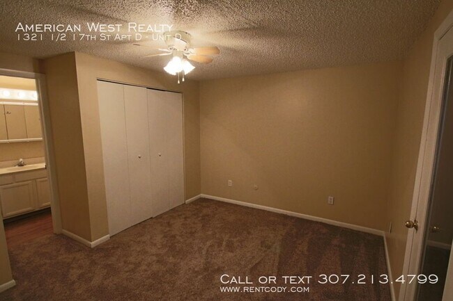 Building Photo - 3 bed 2 bath Apt Utilities included