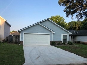 Building Photo - 903 Lawton Ct