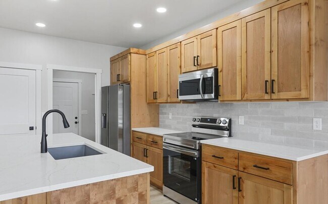 Foto del edificio - 3417 35th St W