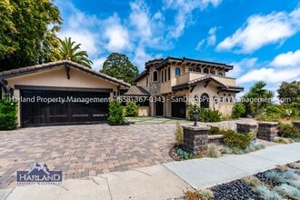 Building Photo - 6271 Soledad Mountain Rd