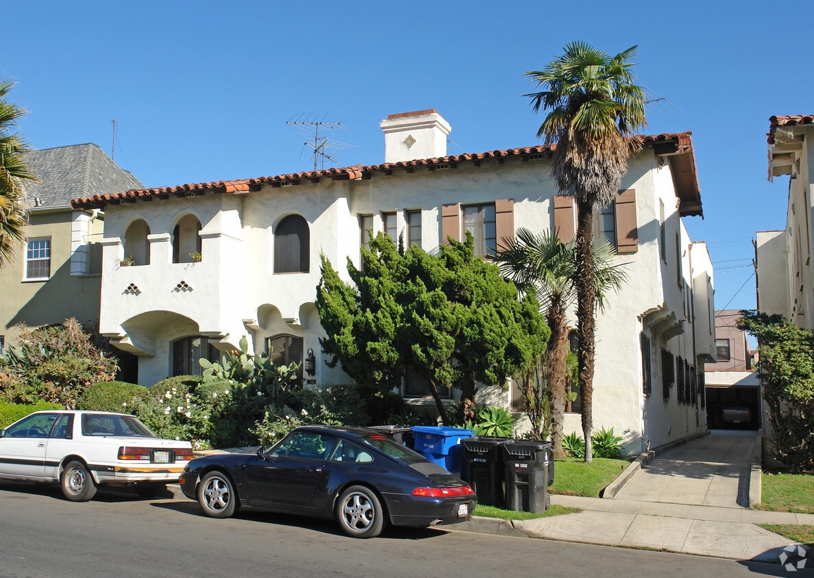 Building Photo - 324 S Cochran Ave