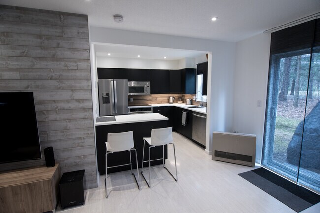 Foto del edificio - 13 Kimberly Dr