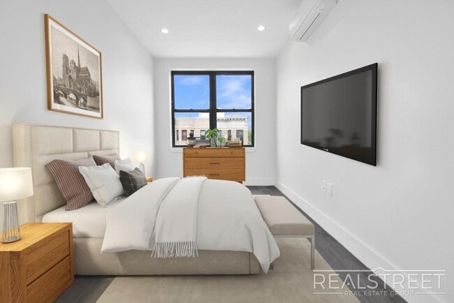Foto del edificio - Brand New Spacious 1 BR in Crown Heights