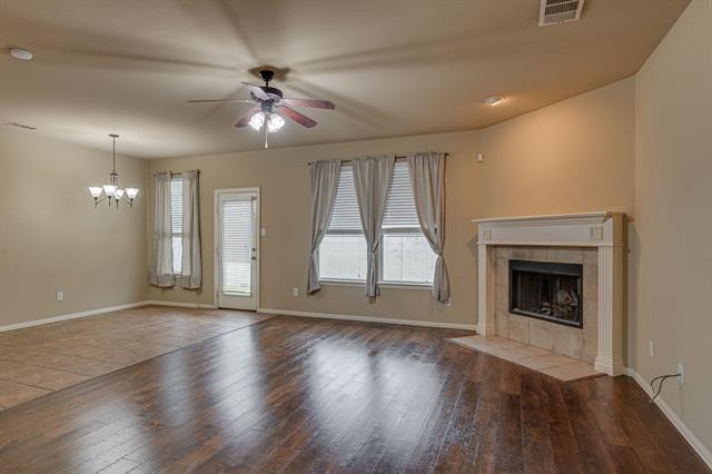 Foto del edificio - 4513 Grassy Glen Dr