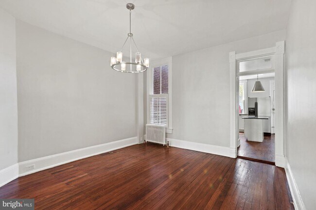 Building Photo - 213 A St NE