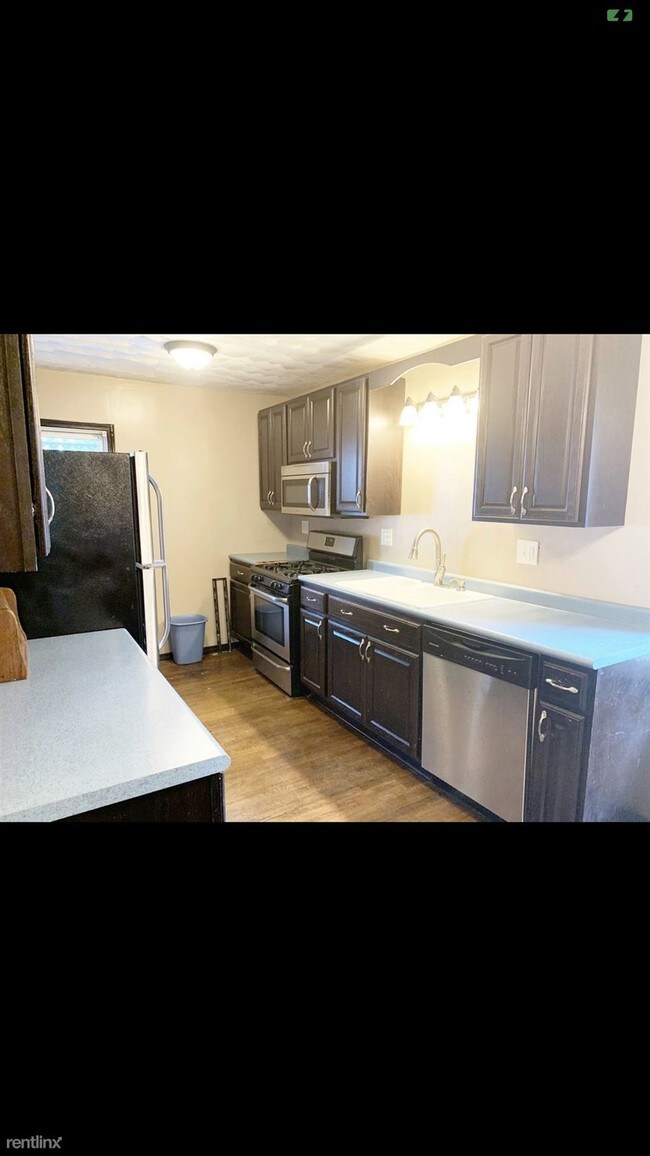 Foto del edificio - 1 br, 1 bath House - 1010 East Jackson Street