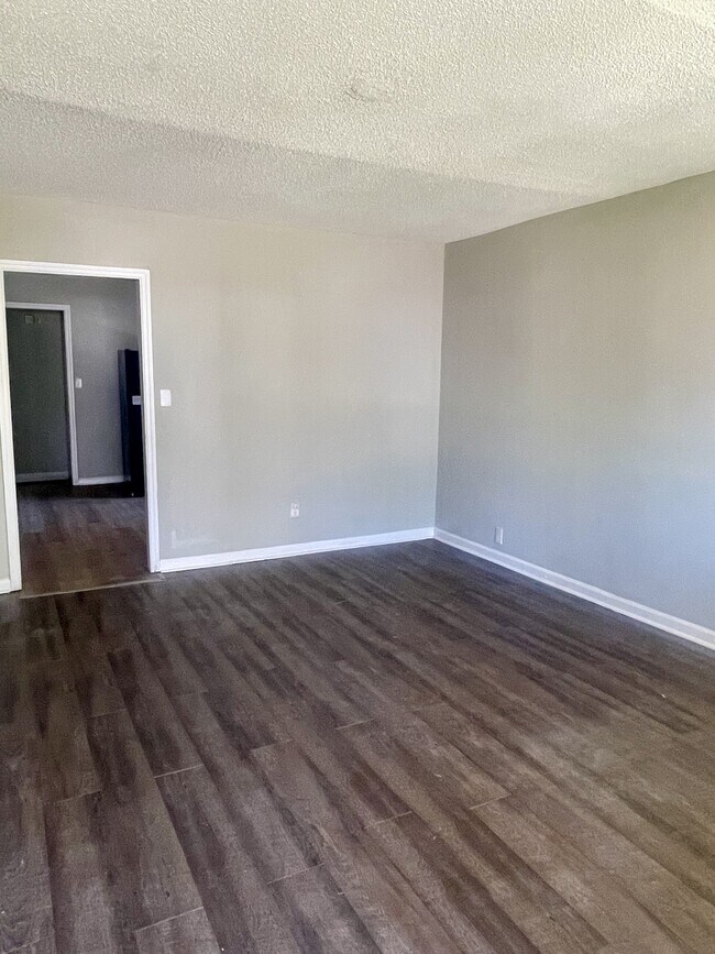 Foto del edificio - 1210 Sheridan Ave