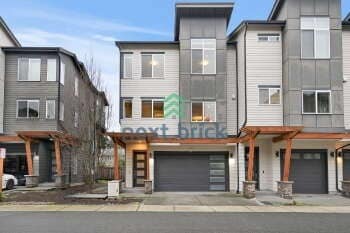 4 BED & 3.5 BATH Townhouse FOR RENT - 4 BED & 3.5 BATH Townhouse FOR RENT