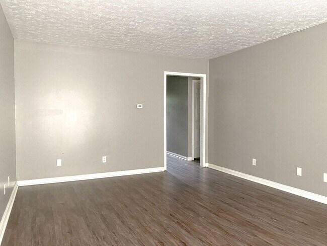 Foto del edificio - 2 bedroom 1 bath