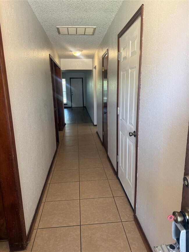 Foto del edificio - 1309 Summerton Pl