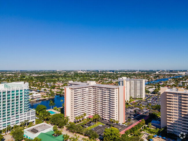 Foto del edificio - Coral Ridge Towers