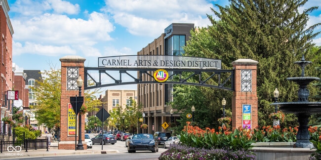 Building Photo - 420 W Main St