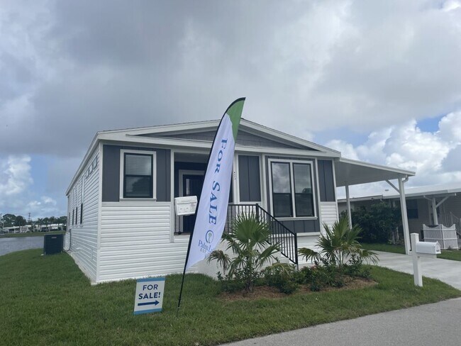 Foto del edificio - 4213 68th St N