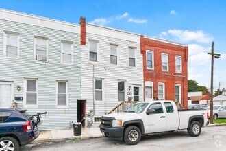 Building Photo - 40 Laurel St