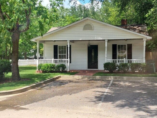 Foto del edificio - 1604 Colleton Ave SE