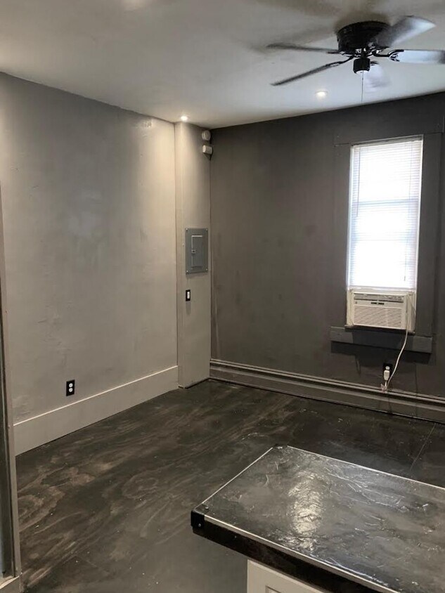 Foto principal - 221 W 7th Ave