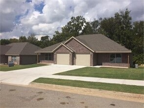 Building Photo - 3106 SW Amberwood Ave