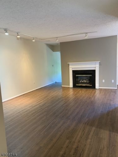 Foto del edificio - 43 Colton Cir