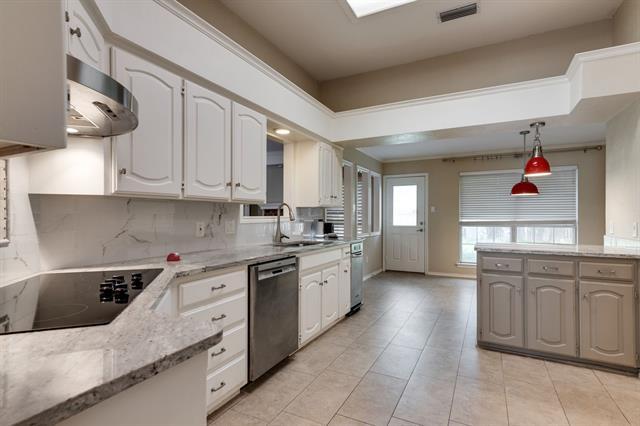 Foto principal - 7 Roaring Creek Ct