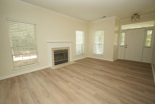 Foto del edificio - Newly renovated home in South Charlotte!