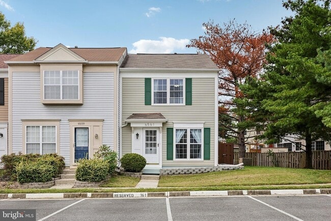Foto del edificio - 6561 Old Carriage Ln