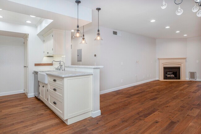 Foto del edificio - 460 Oak St
