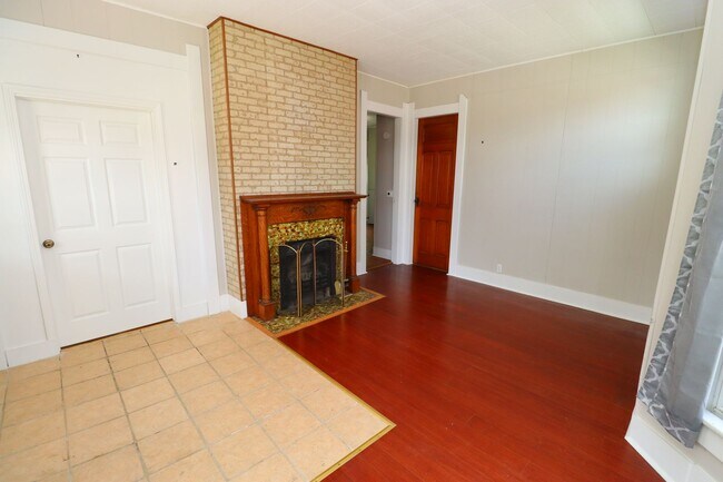 Foto del edificio - Charming Two Bedroom Unit in the Heart of ...